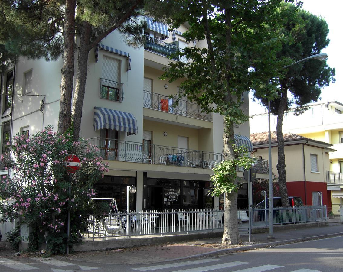 Residence Monaco Appartamenti Римини Екстериор снимка