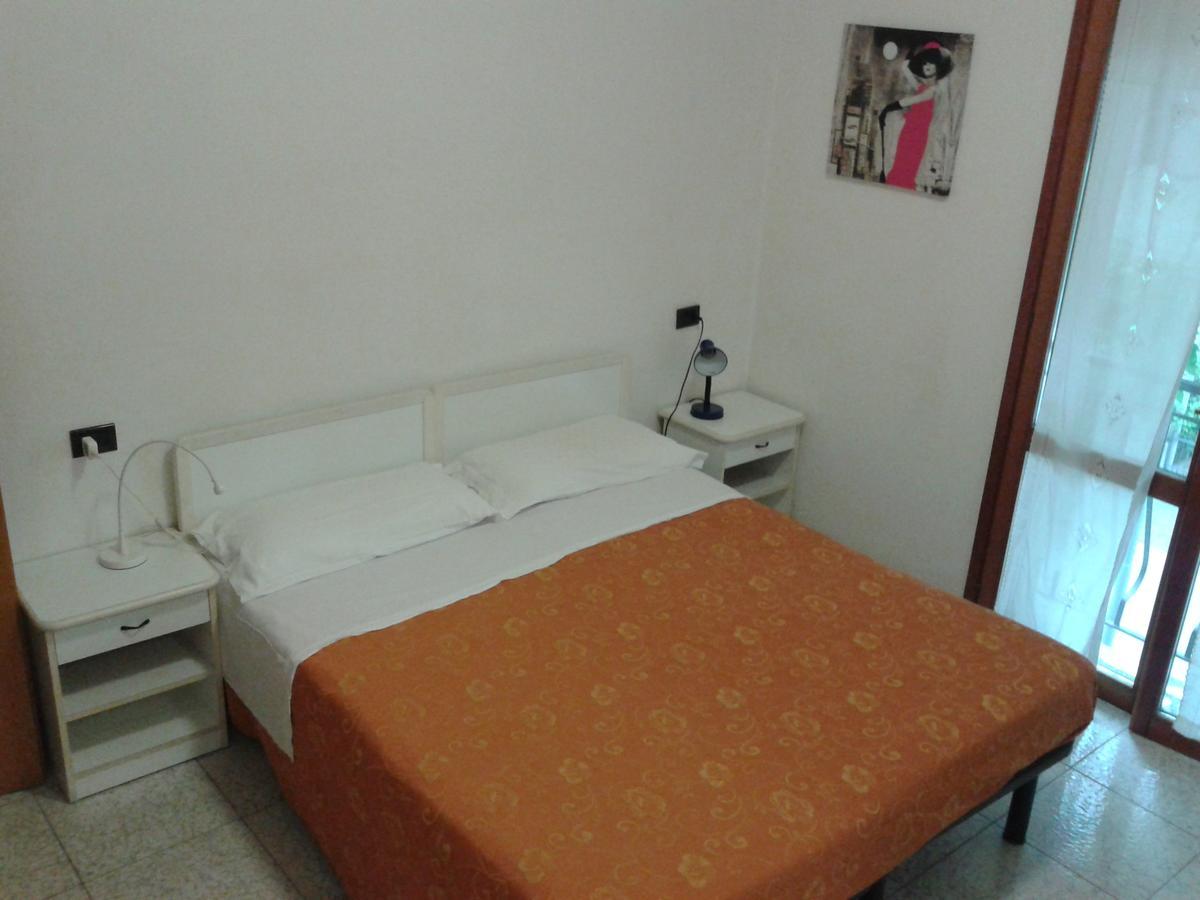 Residence Monaco Appartamenti Римини Стая снимка