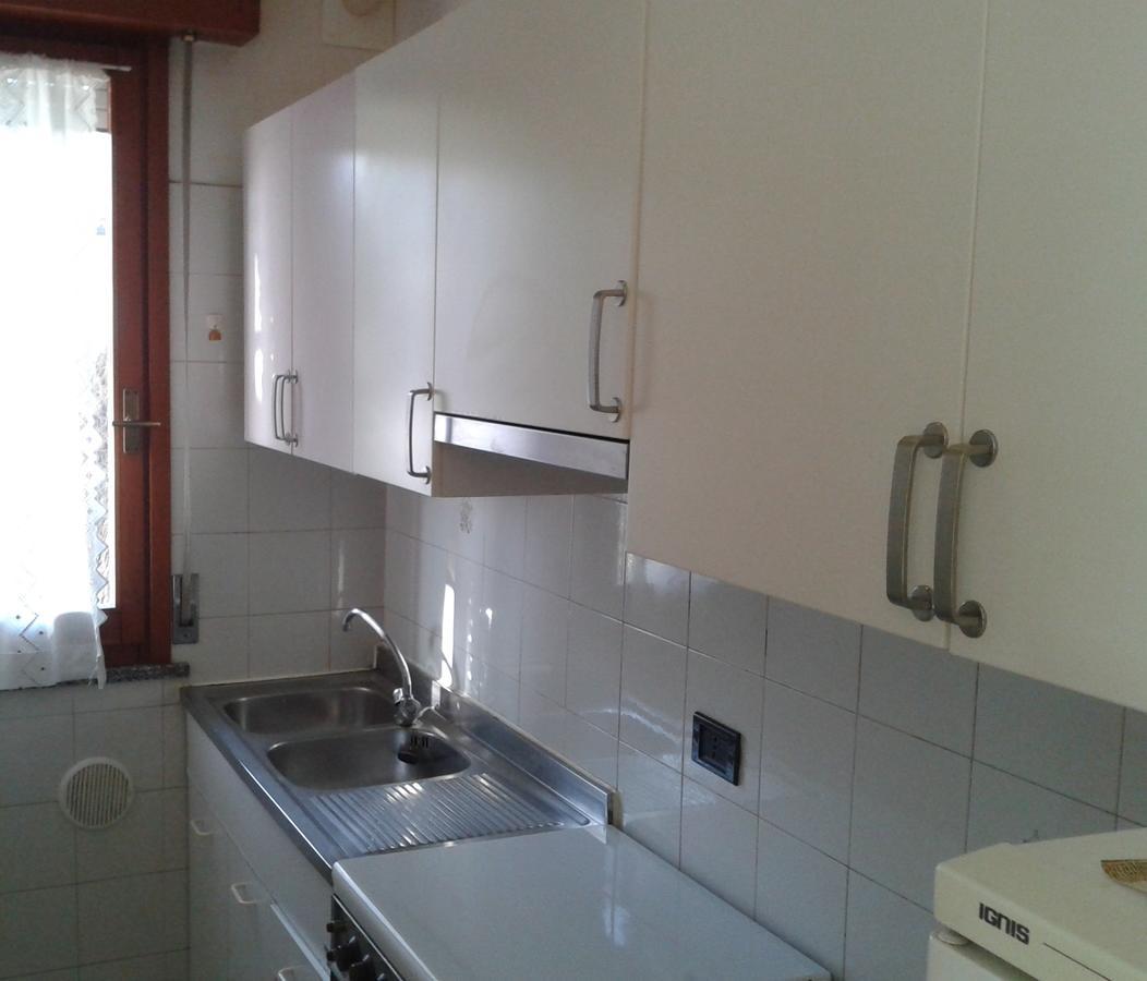 Residence Monaco Appartamenti Римини Екстериор снимка