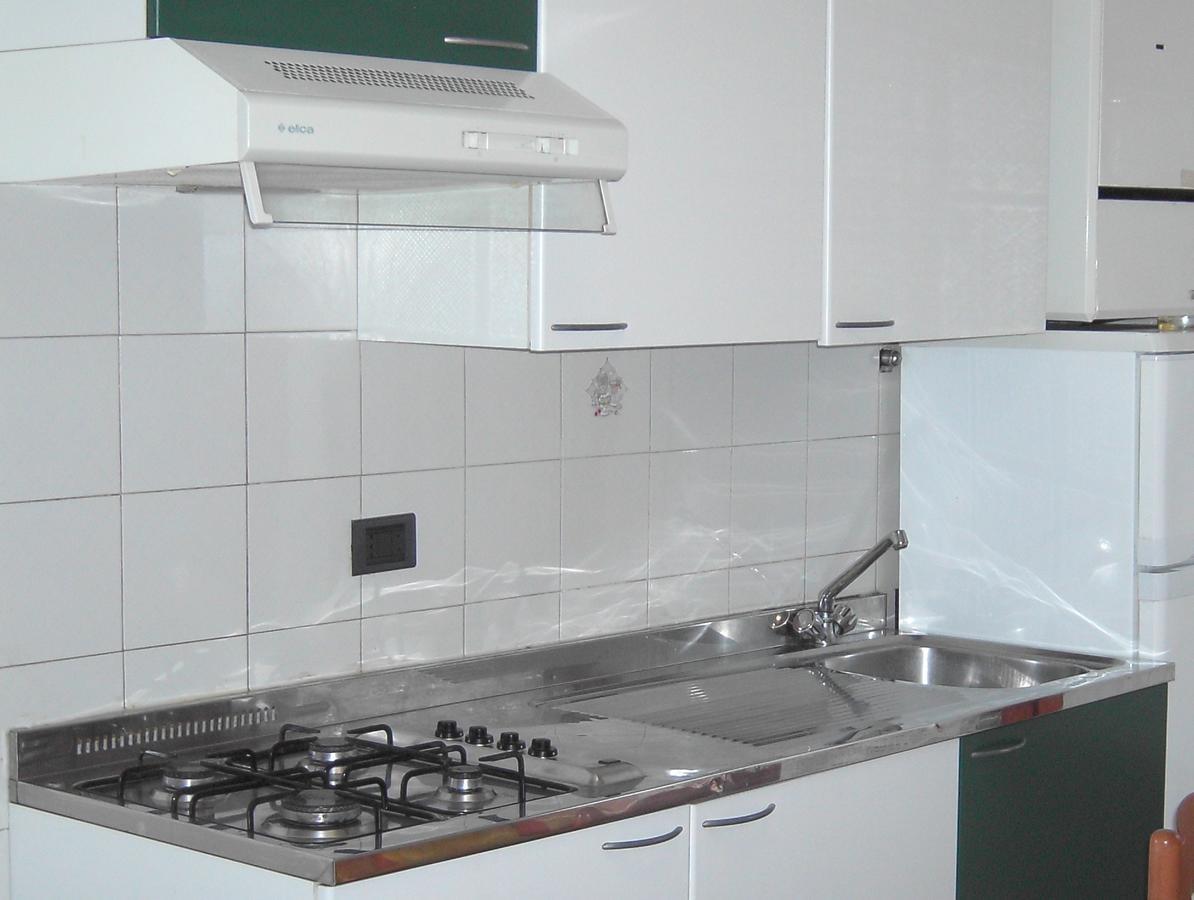 Residence Monaco Appartamenti Римини Екстериор снимка